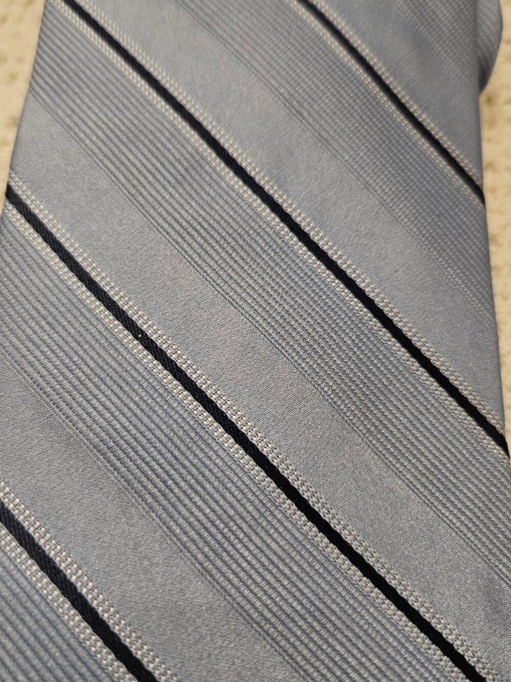 Brooks & Brothers - Picture 4 of 5